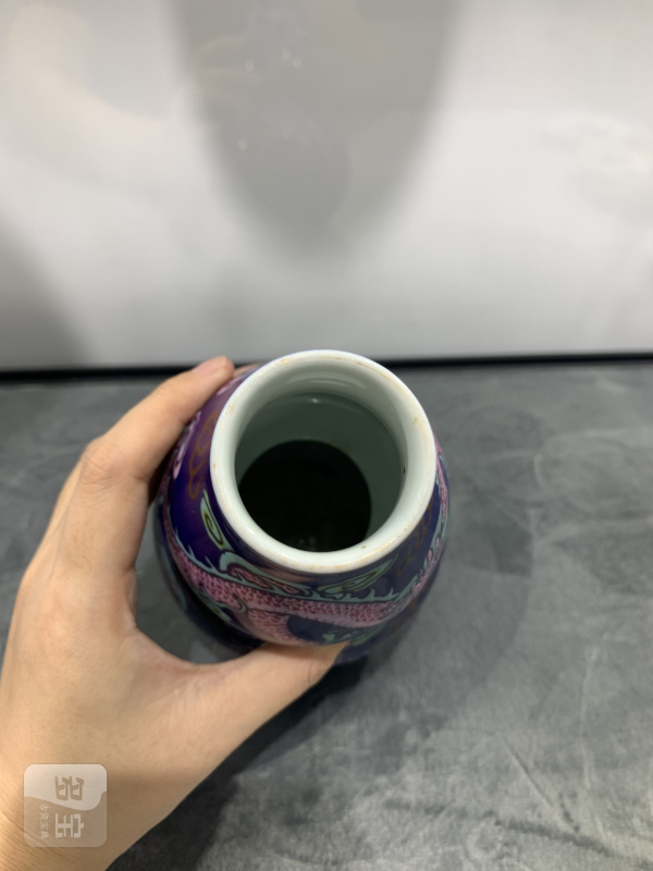 清晚期霁蓝釉粉彩龙纹葫芦瓶 - 图7